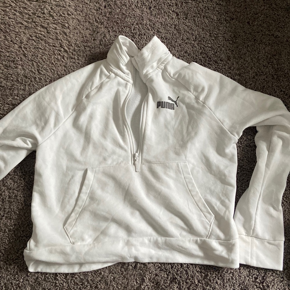 Super cute white puma jacket L